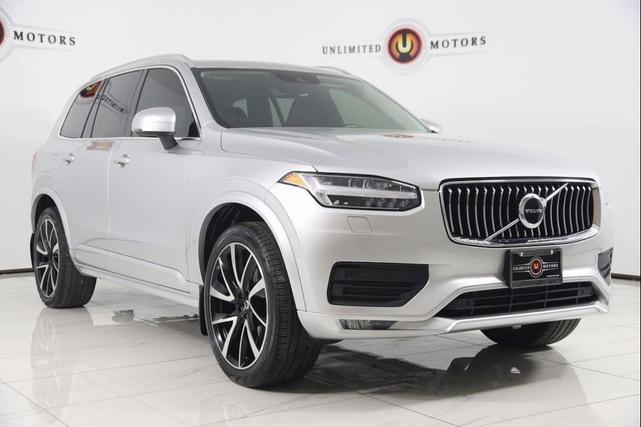 Photo of 2022 Bright Silver Metallic Volvo XC90