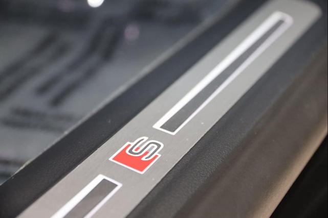 Photo of 2025 Mythos Black Metallic Audi S8
