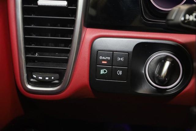 Photo of 2022 Chalk Porsche Cayenne
