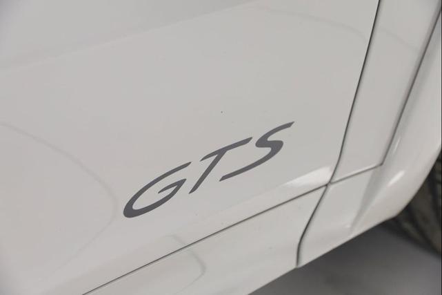Photo of 2022 Chalk Porsche Cayenne