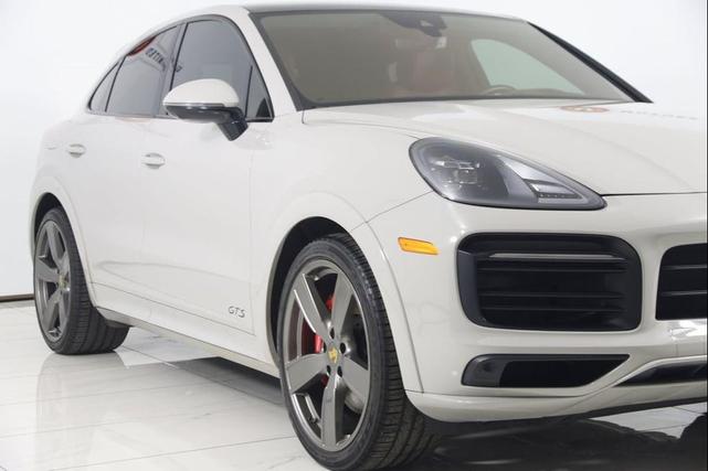 Photo of 2022 Chalk Porsche Cayenne