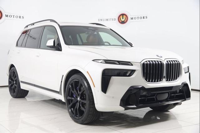 Photo of 2023 White Metallic BMW X7
