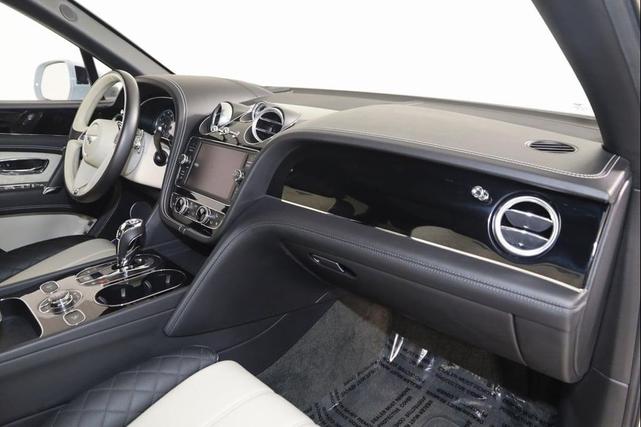 Photo of 2019 White Satin Bentley Bentayga