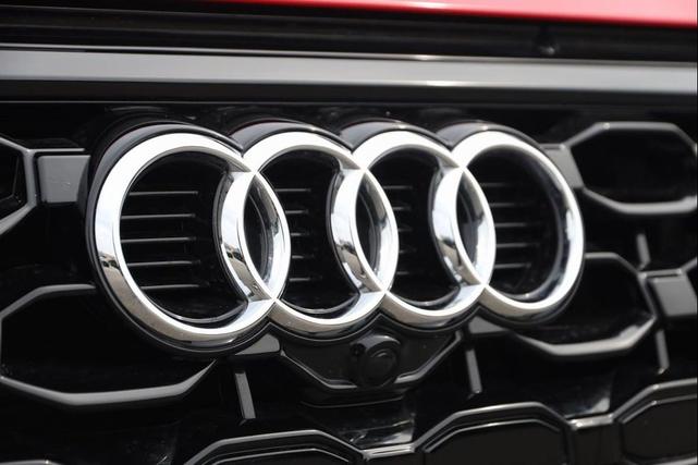 Photo of 2022 Tango Red Metallic Audi RS 3