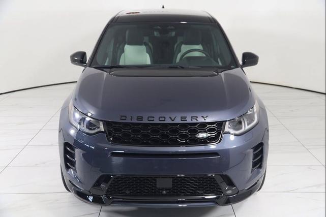 Photo of 2024 Varesine Blue Metallic Land Rover Discovery Sport
