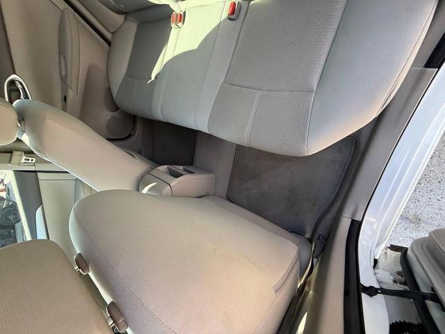 Photo of 2014 Aspen White Nissan Sentra