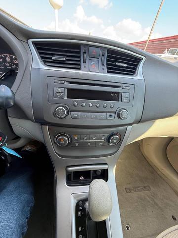 Photo of 2014 Aspen White Nissan Sentra