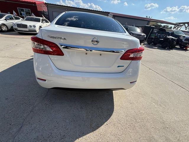 Photo of 2014 Aspen White Nissan Sentra