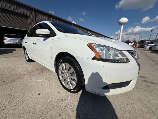 Photo of 2014 Aspen White Nissan Sentra
