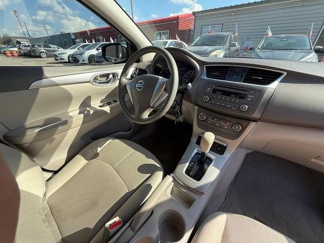 Photo of 2014 Aspen White Nissan Sentra