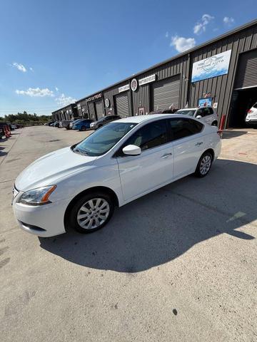 Photo of 2014 Aspen White Nissan Sentra