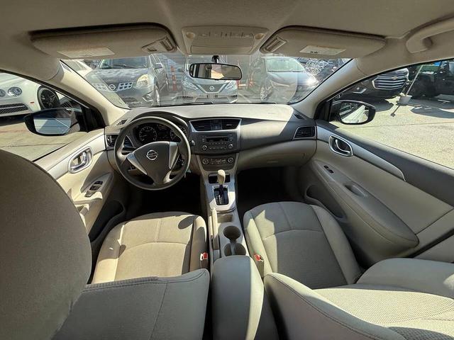 Photo of 2014 Aspen White Nissan Sentra
