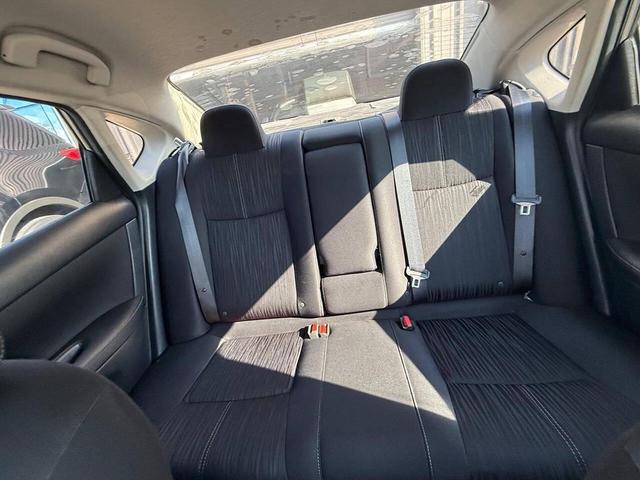 Photo of 2016 Deep Blue Pearl Nissan Sentra