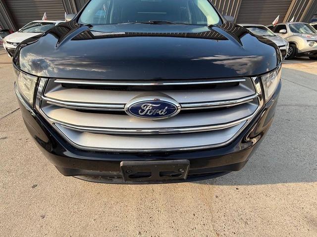 Photo of 2017 Shadow Black Ford Edge