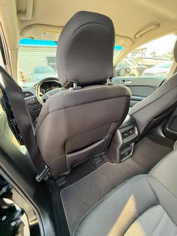Photo of 2017 Shadow Black Ford Edge