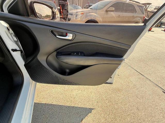 Photo of 2017 Shadow Black Ford Edge
