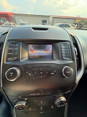 Photo of 2017 Shadow Black Ford Edge