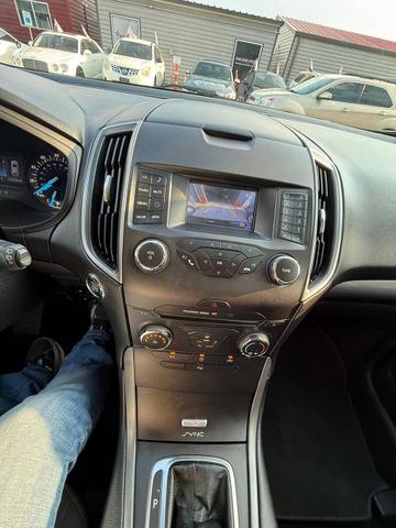 Photo of 2017 Shadow Black Ford Edge