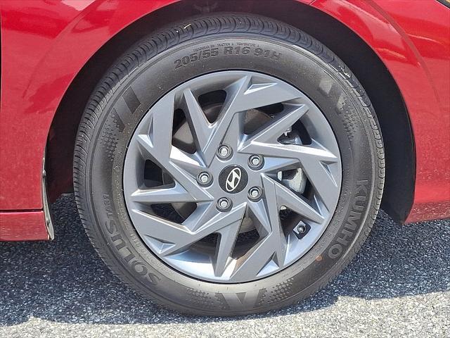 Photo of 2024 Ultimate Red Hyundai ELANTRA
