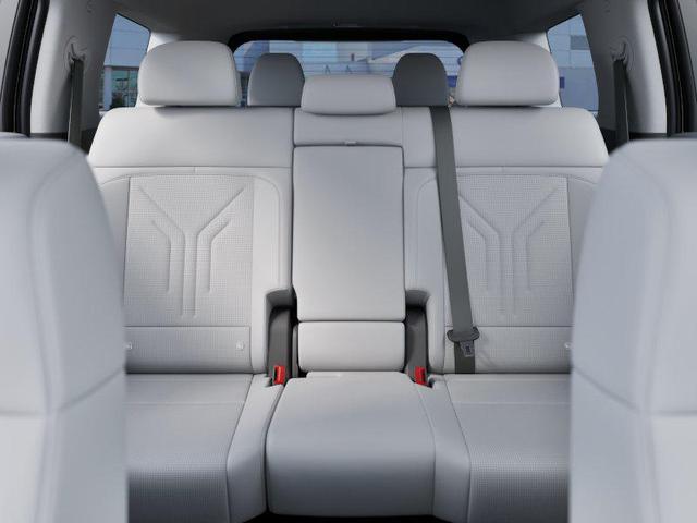Photo of 2026 Shimmering Silver Hyundai SANTA FE