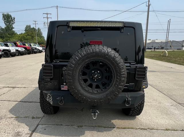 Photo of 2011 Black Jeep Wrangler