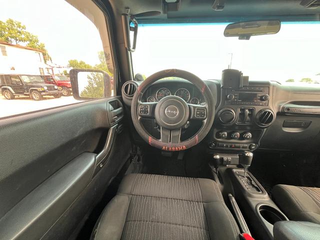 Photo of 2011 Black Jeep Wrangler