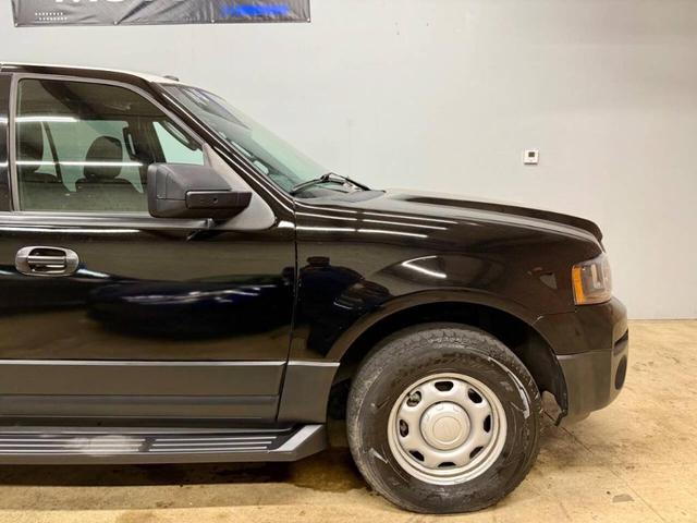 Photo of 2016 Shadow Black Ford Expedition