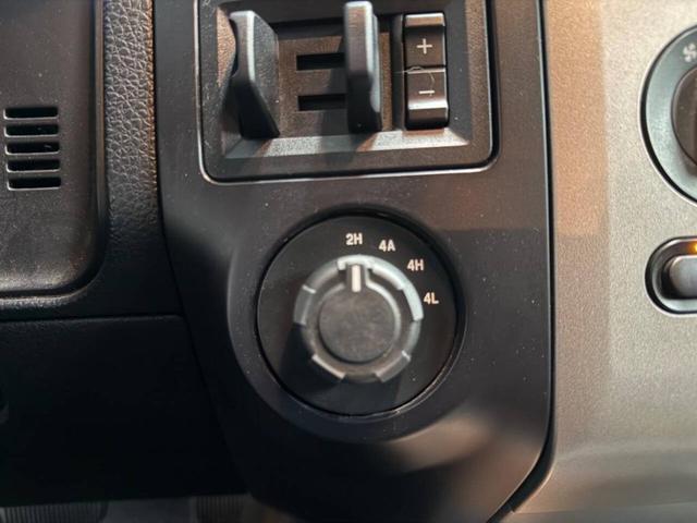 Photo of 2016 Shadow Black Ford Expedition