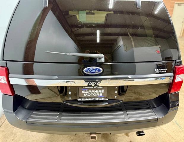 Photo of 2016 Shadow Black Ford Expedition