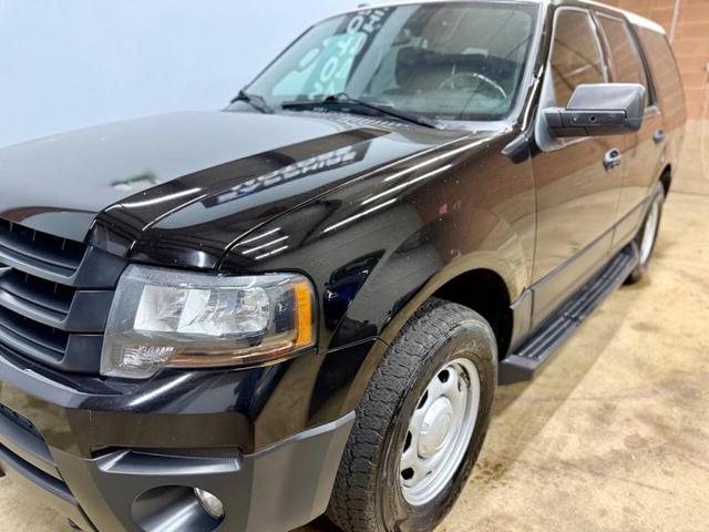 Photo of 2016 Shadow Black Ford Expedition