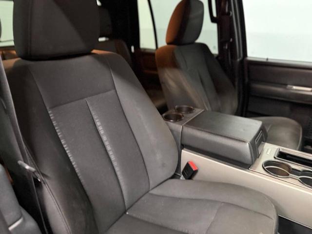 Photo of 2016 Shadow Black Ford Expedition