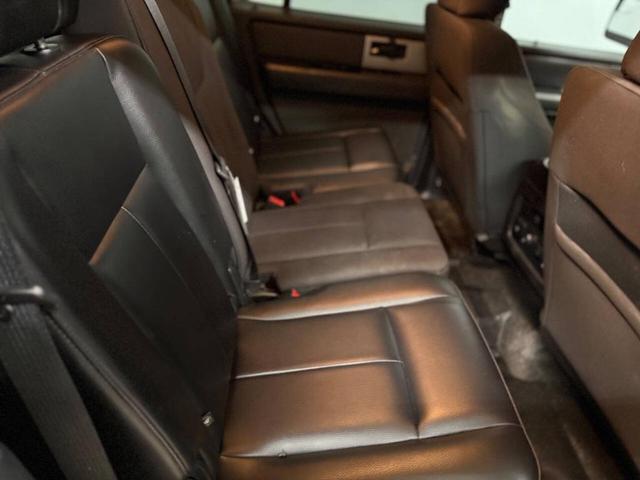 Photo of 2016 Shadow Black Ford Expedition