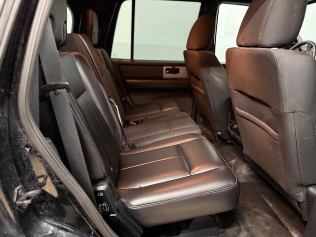 Photo of 2016 Shadow Black Ford Expedition