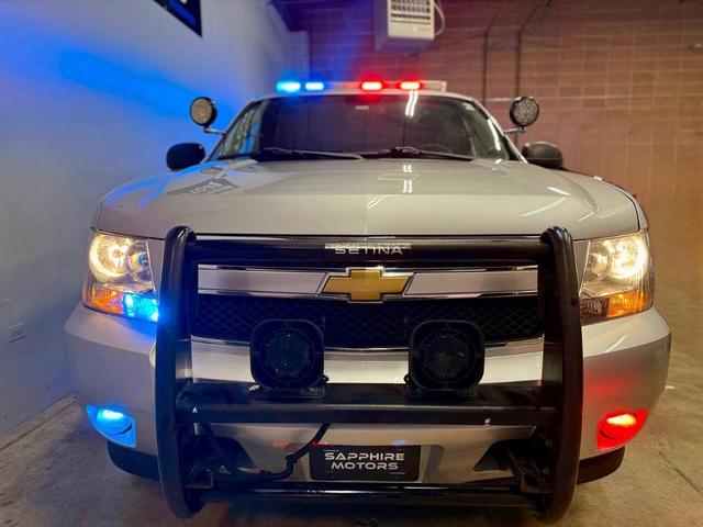 Photo of 2013 Silver Ice Metallic Chevrolet Tahoe