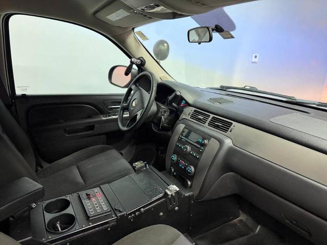 Photo of 2013 Silver Ice Metallic Chevrolet Tahoe