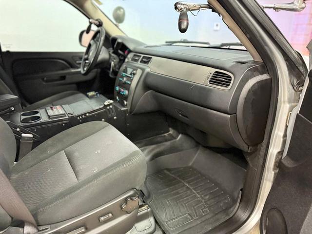 Photo of 2013 Silver Ice Metallic Chevrolet Tahoe