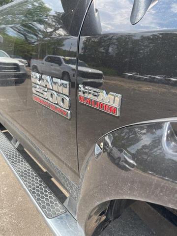 Photo of 2017 Brilliant Black Crystal Pearlcoat RAM 2500
