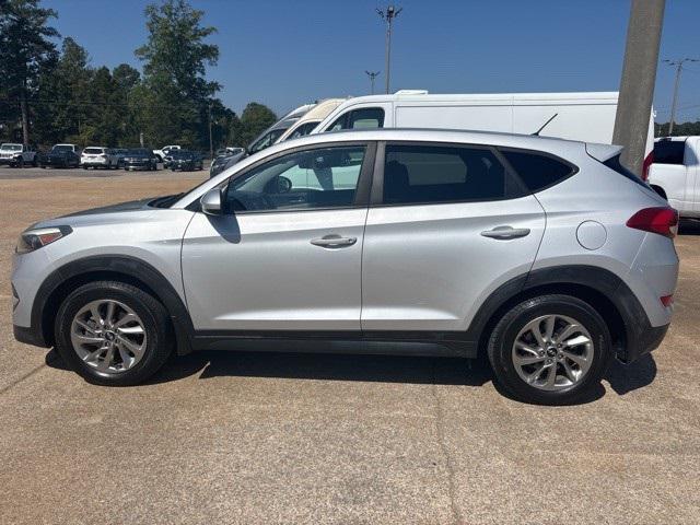 Photo of 2018 Molten Silver Hyundai TUCSON
