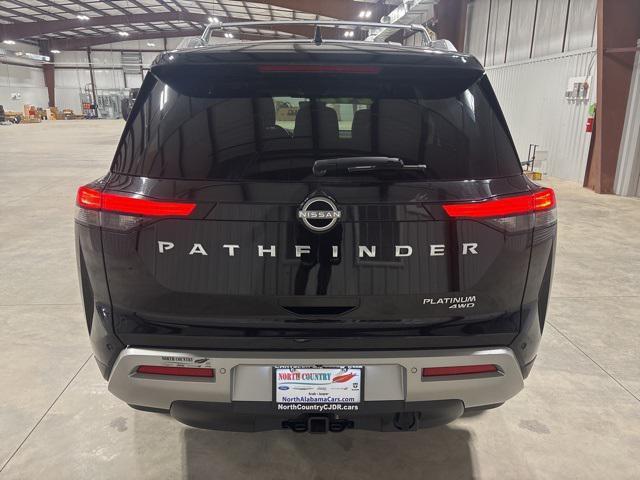 Photo of 2023 Super Black Nissan Pathfinder