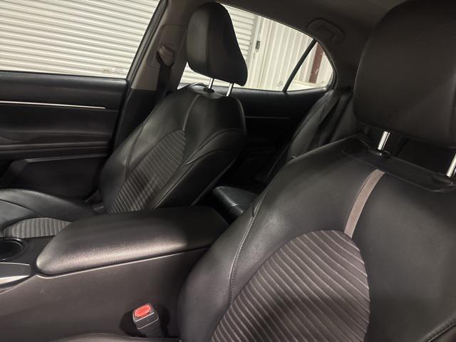 Photo of 2018 Predawn Gray Mica Toyota Camry