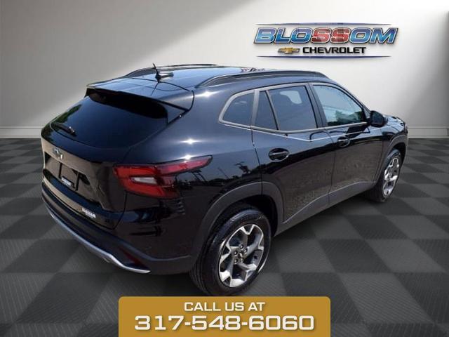Photo of 2025 Black Chevrolet Trax