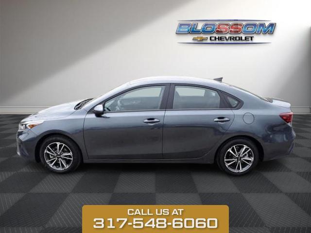 Photo of 2023 Gravity Gray Kia Forte
