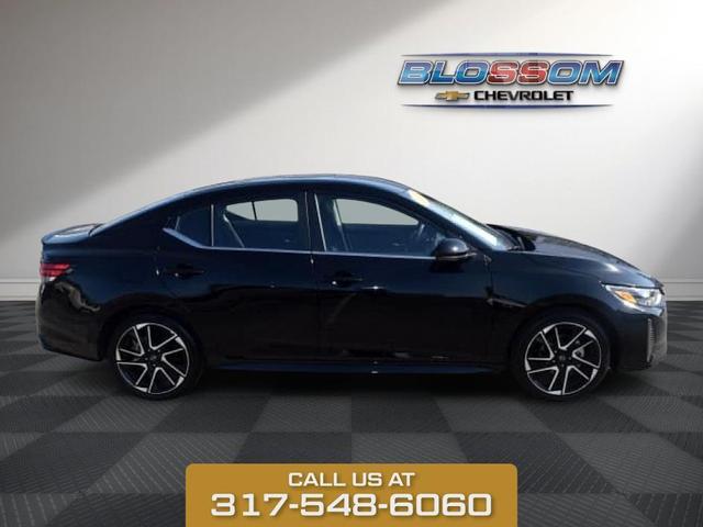 Photo of 2025 Super Black Nissan Sentra