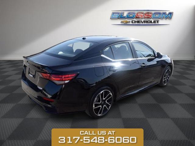 Photo of 2025 Super Black Nissan Sentra