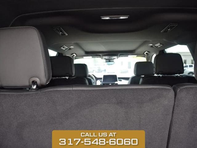 Photo of 2024 Iridescent Pearl Tricoat Chevrolet Suburban