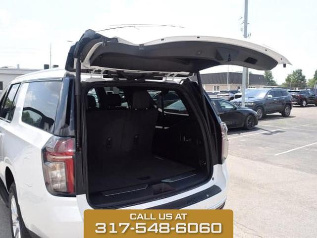 Photo of 2024 Iridescent Pearl Tricoat Chevrolet Suburban