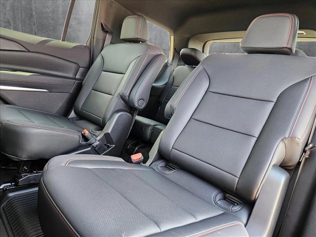 Photo of 2025 Sterling Gray Metallic Chevrolet Traverse