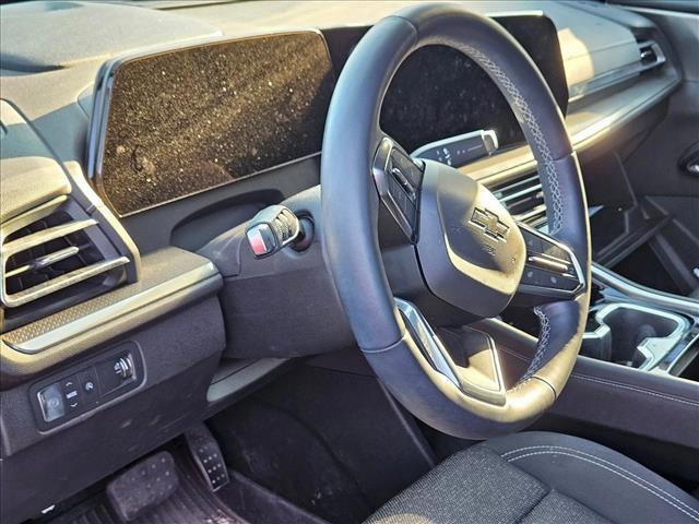 Photo of 2024 Mosaic Black Metallic Chevrolet Traverse