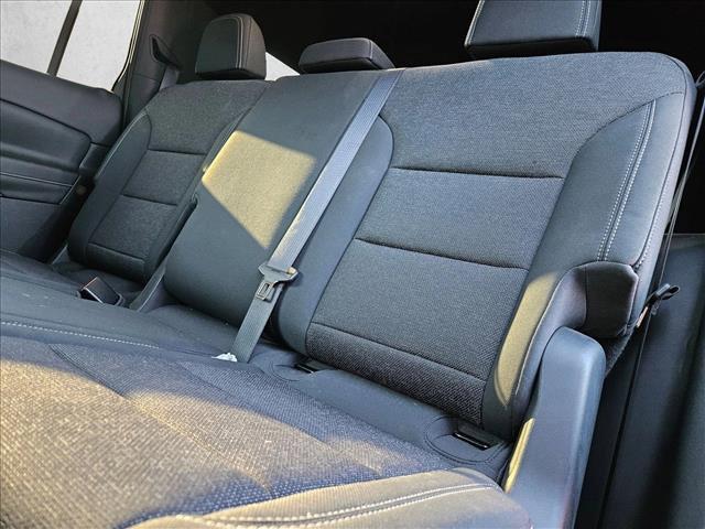 Photo of 2024 Mosaic Black Metallic Chevrolet Traverse