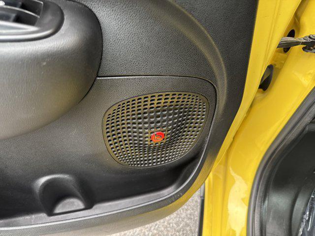 Photo of 2015 Giallo (Yellow) FIAT 500L
